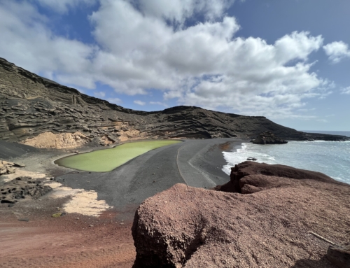 UN PEZZO DI LUNA NEL MARE: LANZAROTE